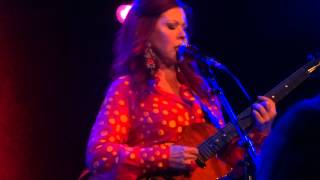 Kate Pierson "Throw Down the Roses" clip - Chicago, IL 7-21-2015