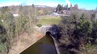 preview picture of video 'Spectacular views of Chirk Aqueduct and Chirk Viaduct by Quadcopter'