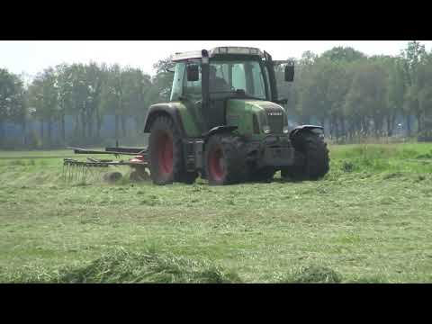 gras ophooien met een fendt 409 met een pz andex 432