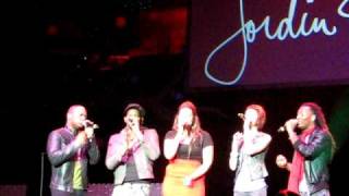 Jordin Sparks - I'll Be Home For Christmas [Live, Atlanta, GA, Star 94 Jingle Jam 2009] THIRD ROW