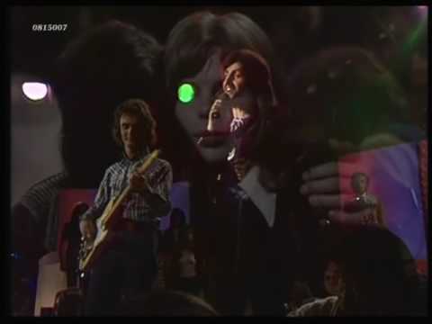 English Congregation - Softly Whispering I Love You (1972)