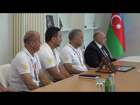Nazir Kəmaləddin Heydərov III Dünya Korporativ Oyunlarında yüksək nəticələr qazanmış FHN komandalarının üzvləri ilə görüşüb