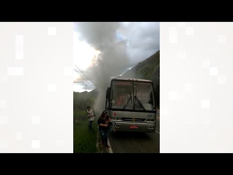 Princípio de incêndio atinge ônibus universitário de Duas Barras