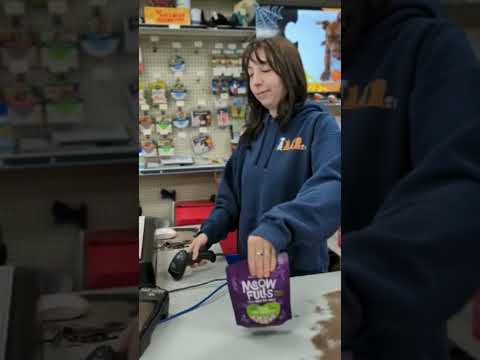 Looking for a Treat Your Cat Will Crave? Try Stella & Chewy's Meowfulls!