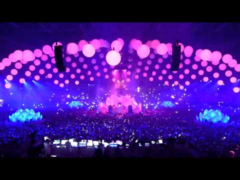 *HD* Sensation White "INNERSPACE" - Innerspace Moment / Intro M.S.&F.l.G. - Amsterdam 02.07.2011