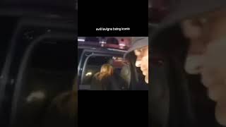 Download lagu Avril lavigne being icon #avrillavigne #diva #throwback mp3