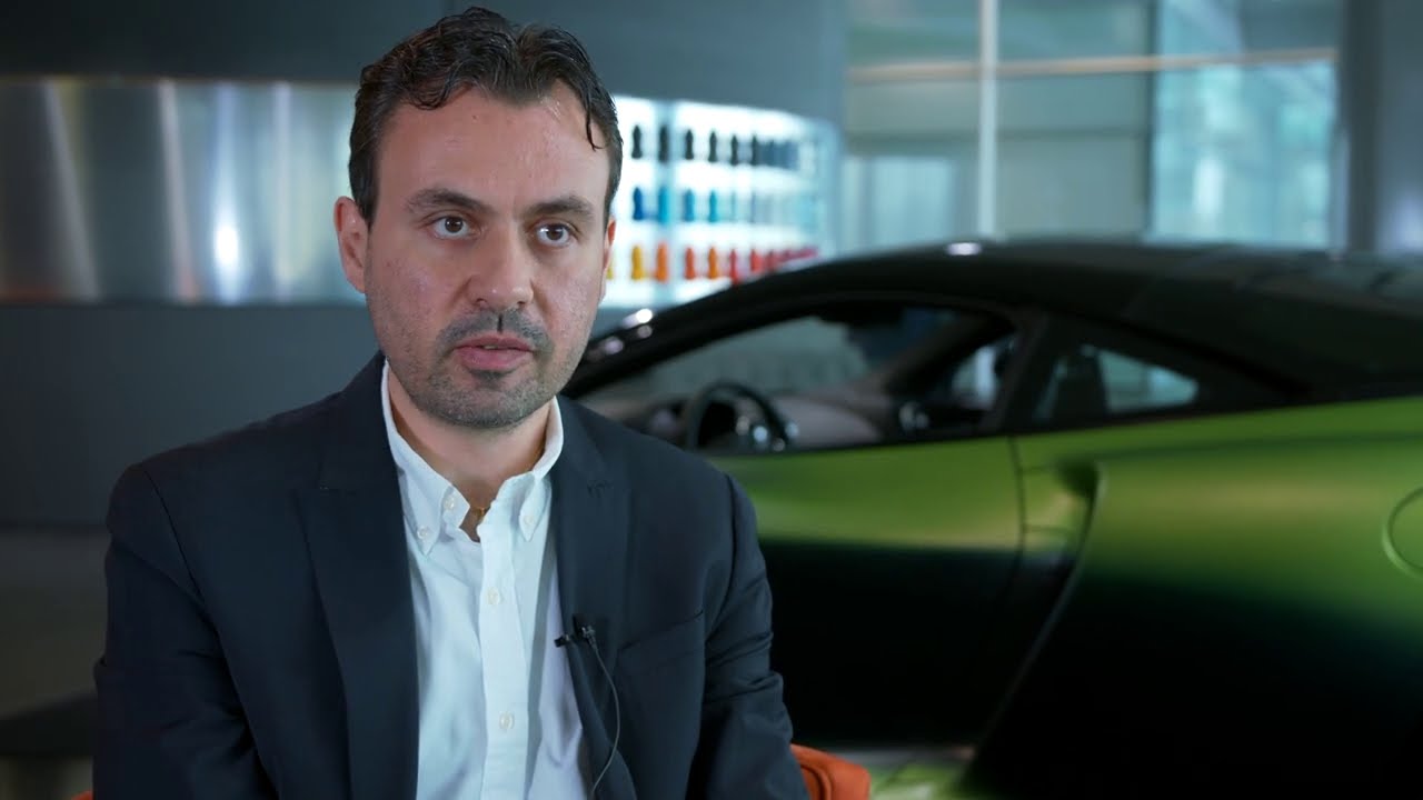 How the McLaren Speedtail's Torque Split system works - YouTube