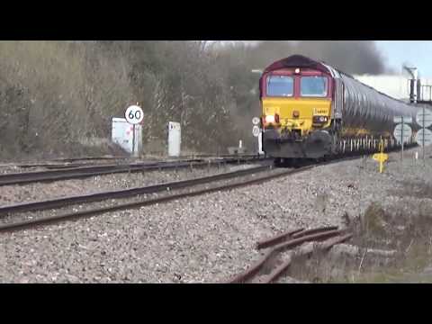 EWS 66067 Oil Train passing North Staffs Junction