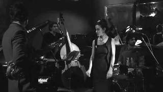 Julia Moscardini Quinteto @ Thelonious Club : Autumn in New York (Vernon Duke)
