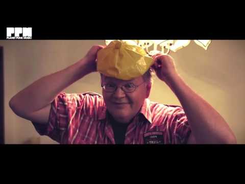 Freischwimmer ft  Dionne Bromfield   Ain´t No Mountain High Enough Official Video