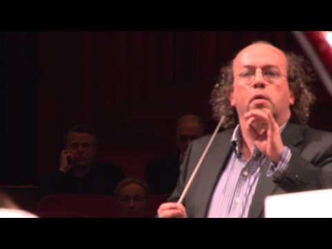 RCO 125 Tour IV - Rio de Janeiro - Mariss Jansons listening to rehearsal Tchaikovsky