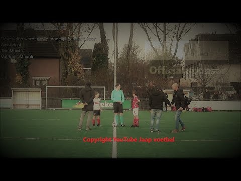 Voor aanvang DOVO JO13-1 - Hoogland JO13-1 met Jeugdjournaal