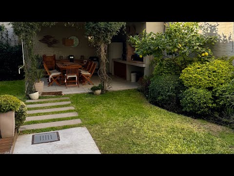 Video de YouTube - Casa en Venta de 5 dormitorios con  Jardín en Puerto del Buceo, Montevideo