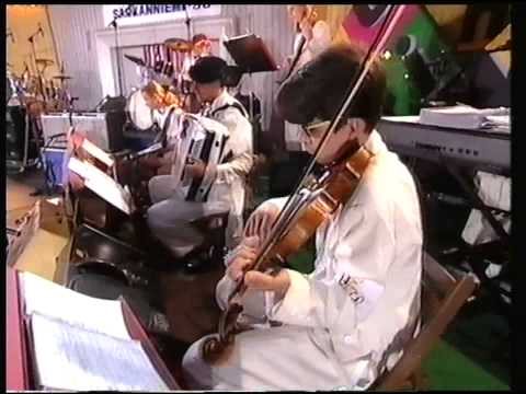 Laura Voutilainen ja Petri Liski & Muukalaislegioona - Kaksi karttaa