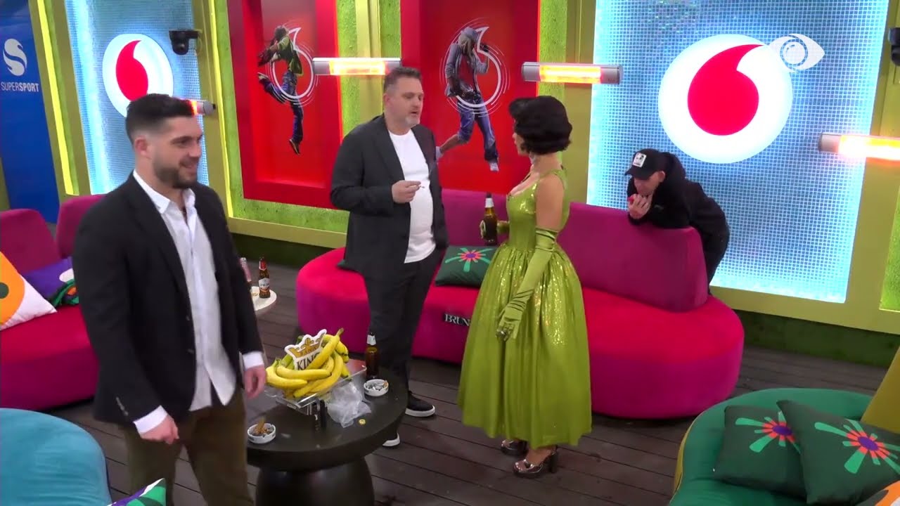 “Je me mua apo me Merin?”/ Juli përgjigjet: Meri s’ka gjë me të keq, ti je provokatore