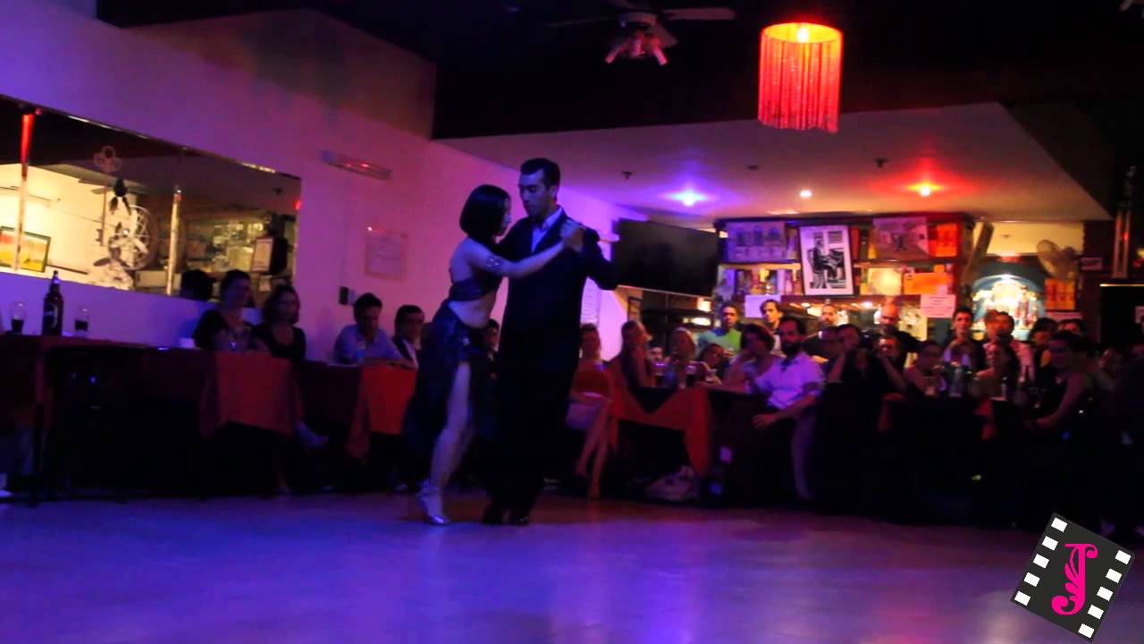 SABRINA TONELLI Y HORACIO HERRERA en MILONGA10