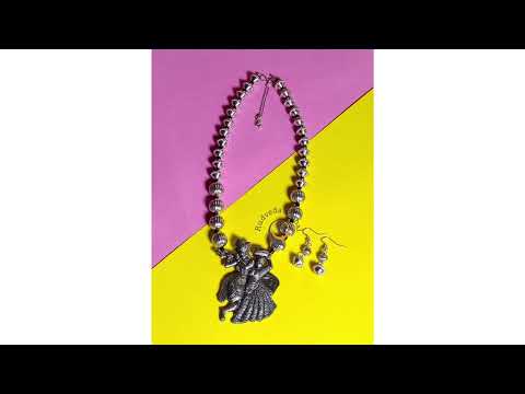 Pearl jewellery pendant set