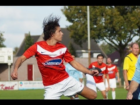 Voetbalwedstrijd Rood-Wit 1 - SC Kruisland 1