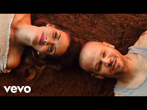 download lagu mp3 mp4 Banana Papaya, download lagu Banana Papaya gratis, unduh video klip Banana Papaya