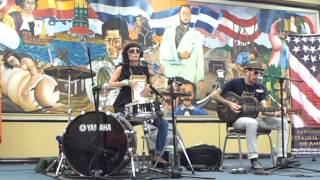 Sidestreet Reny - Joliet Bound live - Tegucigalpa HN (broken G string).mp4