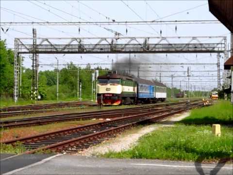 R 1250 se "zamračenou" 749.264 odjíždí ze žst. Číčenice, 23. 5. 2014