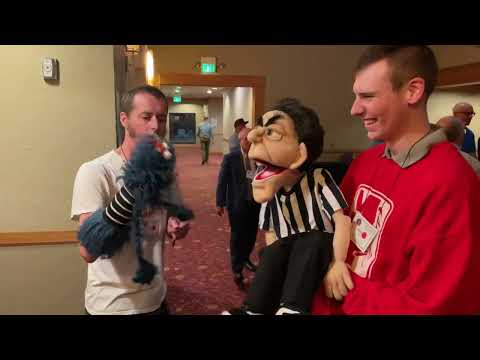 A typical conversation at VentHaven 2023 #venthaven @Iamezra