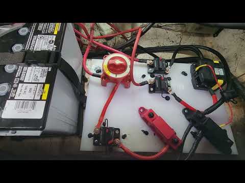 Installing the Blue Sea Systems Add-A-Battery Kit - 2002 Key West 2300 WA