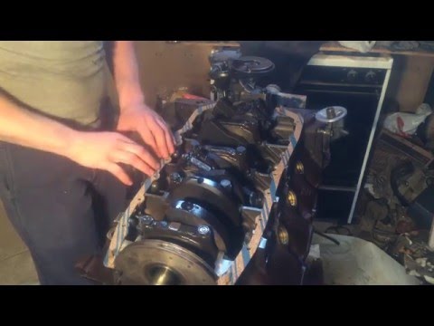Oil pan gaskets and oil pan installation
