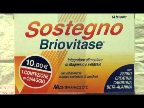 Affronti pacchi con olio di grano Maschera da scarlatto sulla persona