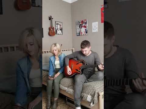 "Shallow" Cubi Rossi