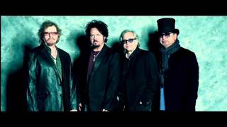 *♫* TOTO *♫* - HOLY WAR