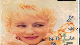 Blossom Dearie - If I Were A Bell