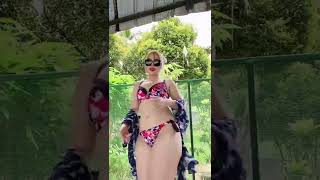 bikini TikTok be like...
