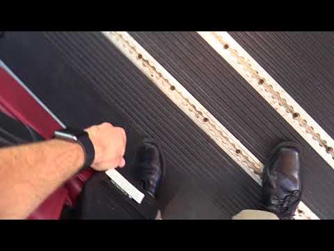 2006 Ford Supreme Startrans 11 Passenger ADA Shuttle Bus - S47505