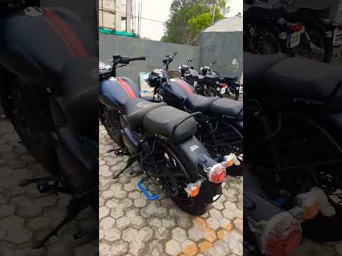 Classic350 Dark Stealth Black #royalenfield #classic #rider #bike #biker #bikelover #black #bullet