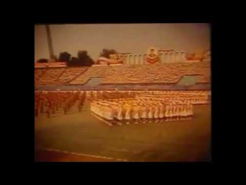 Romania anthem at 23 august 1986 parade | Imnul României Trei Culori 1986