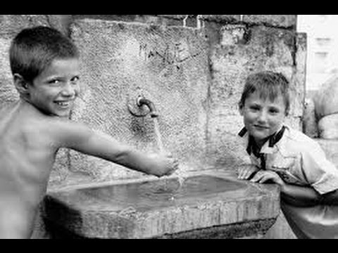 Raffaele Viviani: "GUAGLIONE" - Le videopoesie di Gianni Caputo