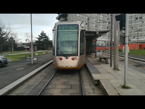 Tramway d'Orléans Ligne A Hôpital de la Source - Jules Verne Citadis 301