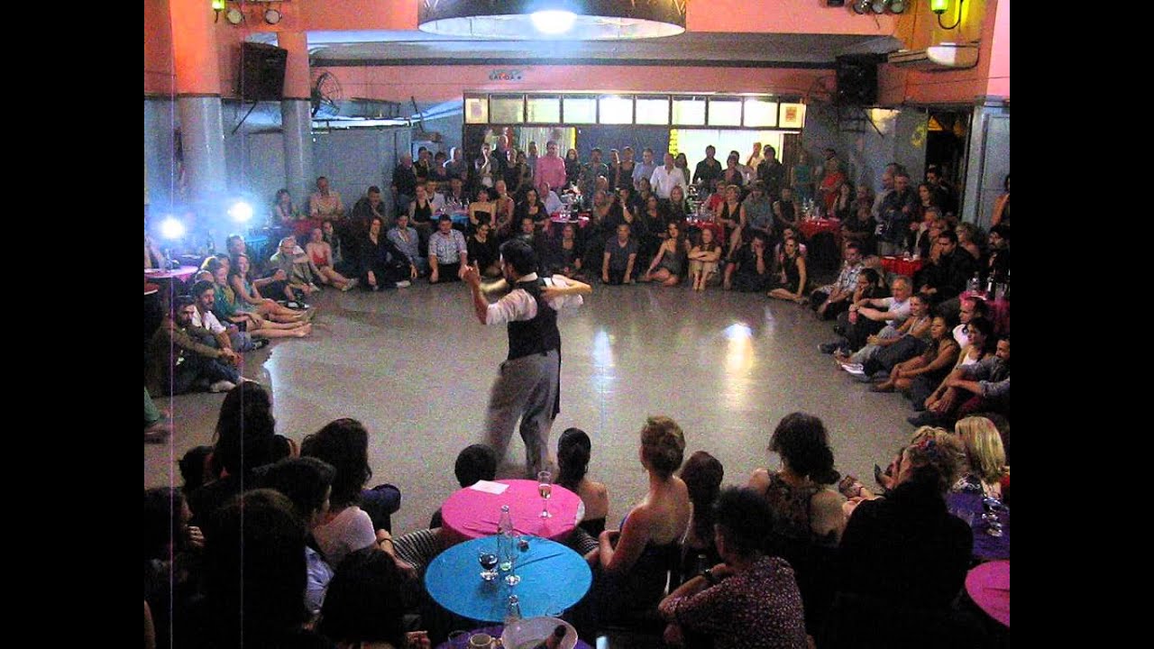 MARIELA SAMETBAND y GUILLE "PEQUE" BARRIONUEVO en Viva La Pepa Milonga (1/4)