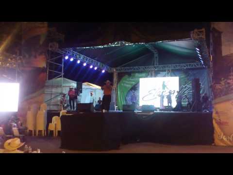 Jesus Daniel Quintero - Los Huevos De Andrea (En Vivo, Fiestas de Elorza 2015)