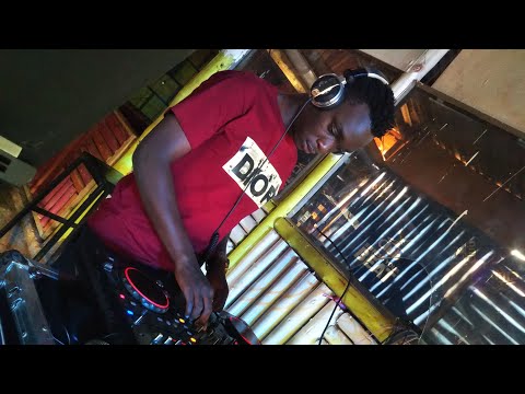 Basi Sori - (Instrumental) Chriss Eazy Ft. Passy Kizito