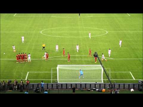 Gol de Charles Aráguiz ante España en el minuto 42