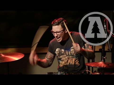 Artifex Pereo - No Stranger to Worry | Audiotree Live