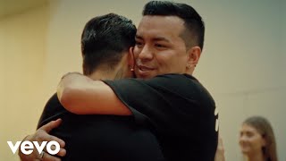 Con El Corazón Lyrics English Translation