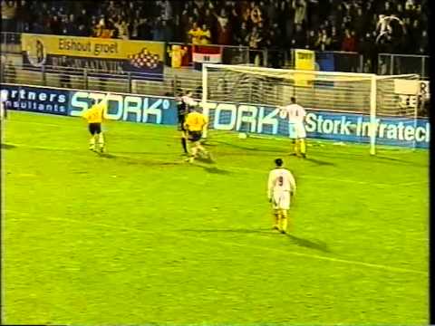 2001-12-01 RKC Waalwijk - Roda JC 3-0