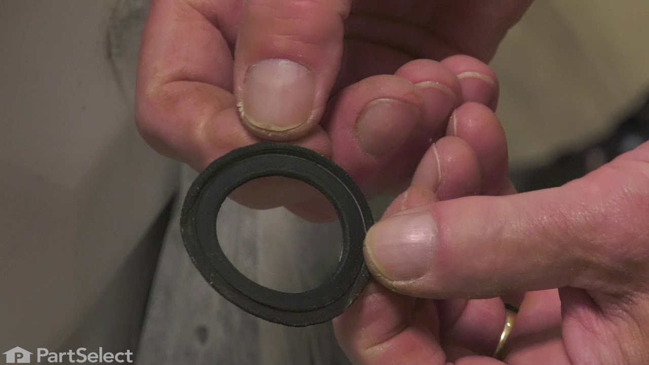 Replacing the Upper Spray Feed Tube