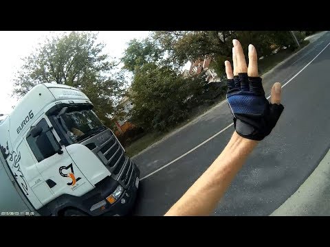 Elengedem a buszt, kamiont - I let the bus, lorry go