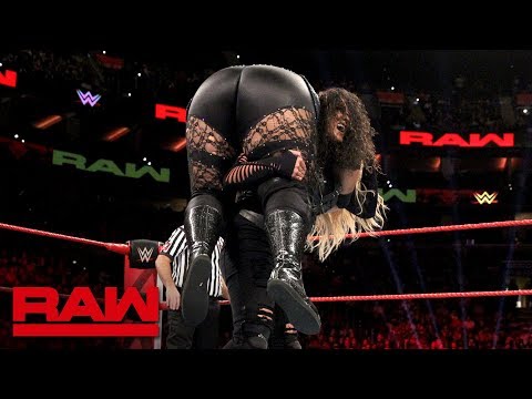 Nia Jax & Ember Moon vs. Dana Brooke & Tamina: Raw, Oct. 15, 2018
