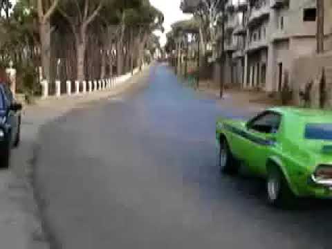 1971 Dodge Hemi Challenger vs 1973 Dodge Challenger Rallye 340