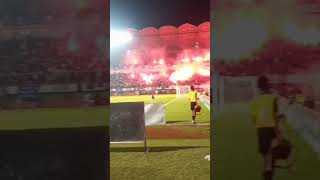 Download lagu #SHORTS Pyroshow Supporter PERSIB BANDUNG saat away SLEMAN ‼️#persibbandung #viking #pyroshow mp3